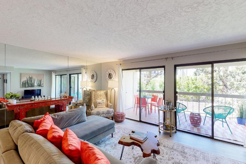 Riviera Gardens, Palm Springs Updated 2023 Prices