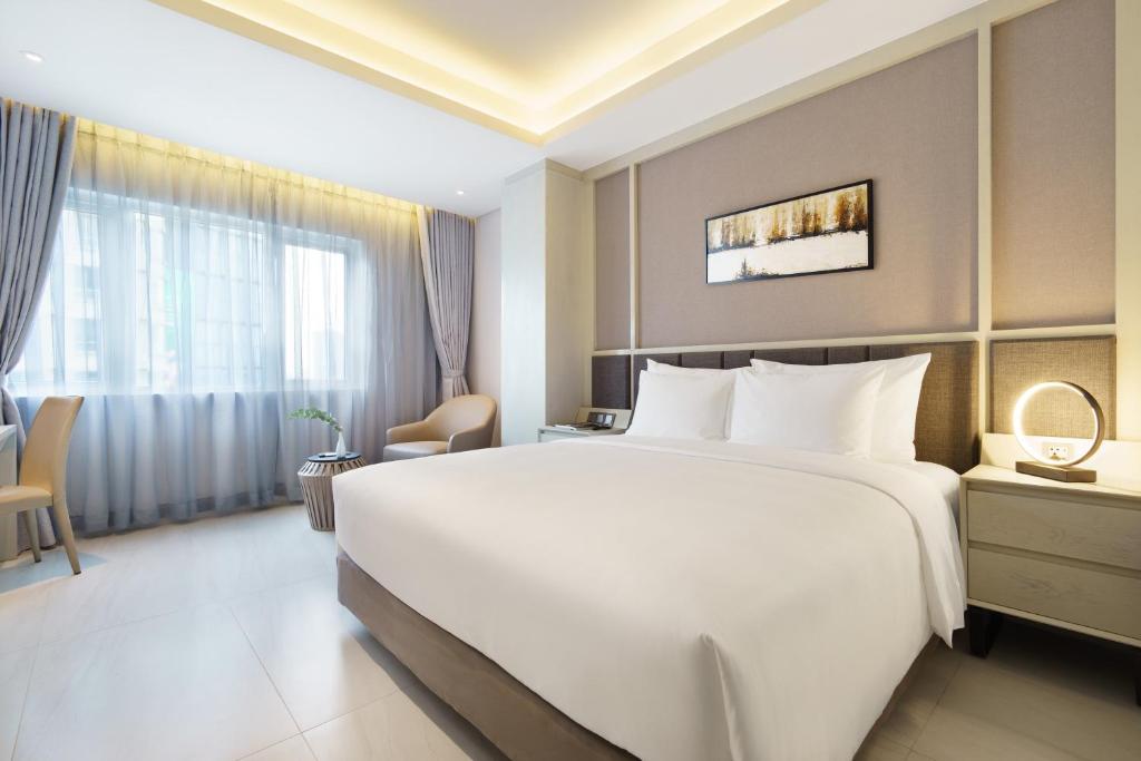 Premier Executive Double - Complimentary Daily Afternoon Tea & Welcome Minibar