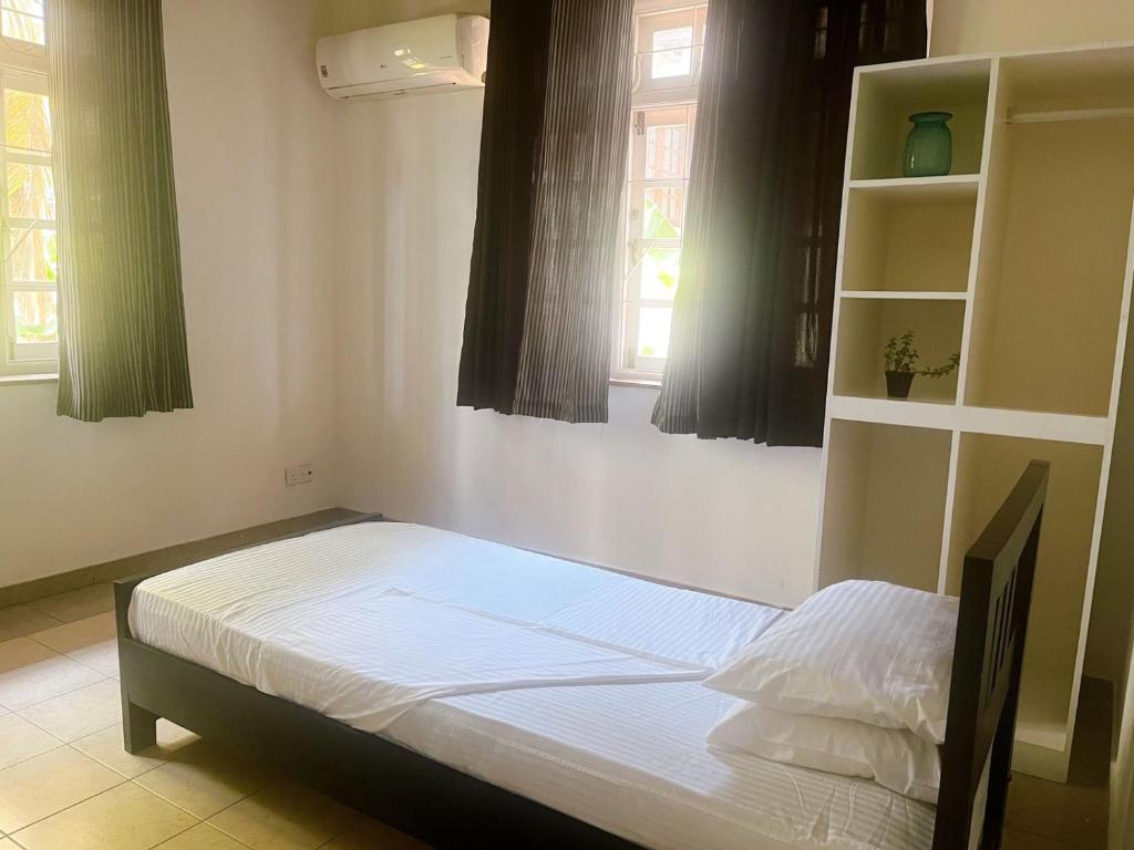 Olu Colombo Villa - Single Room