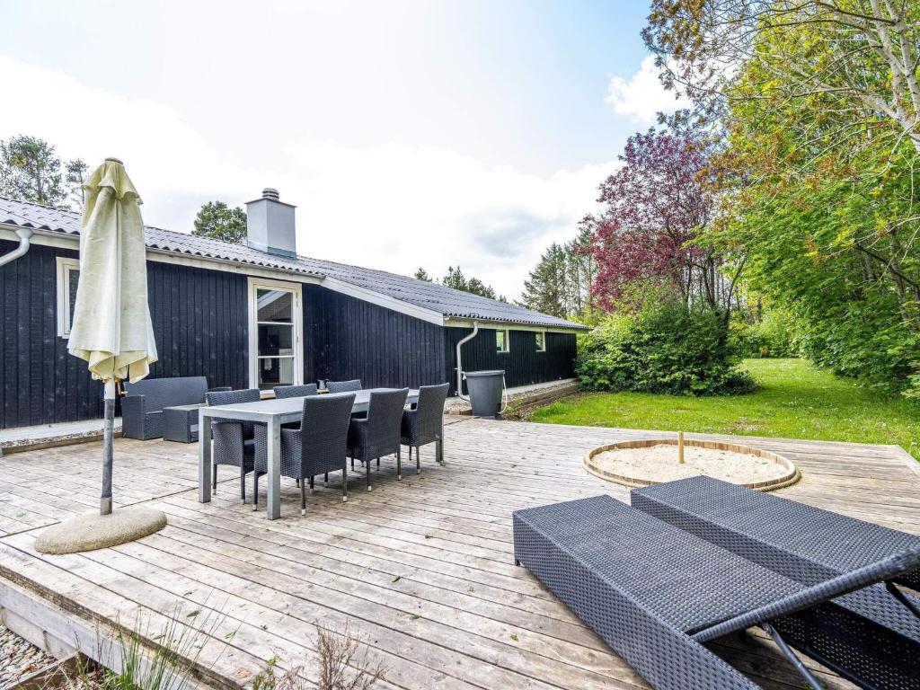 Zahrada ubytování Holiday home Oksbøl LXXIII