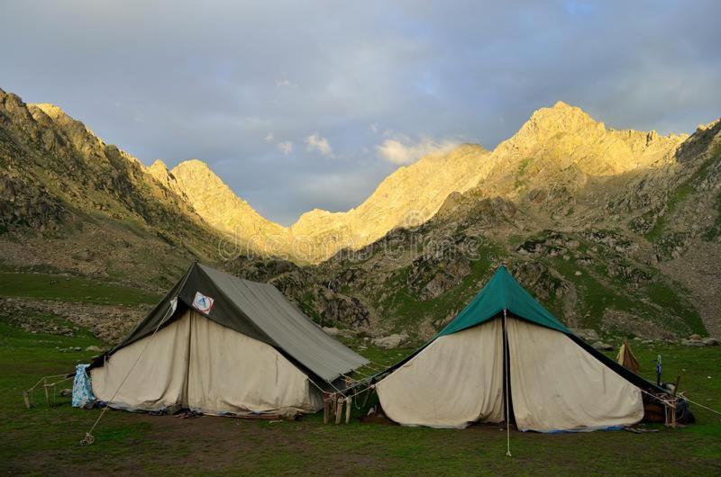 night camping, Srinagar (aktualisierte Preise für 2024)