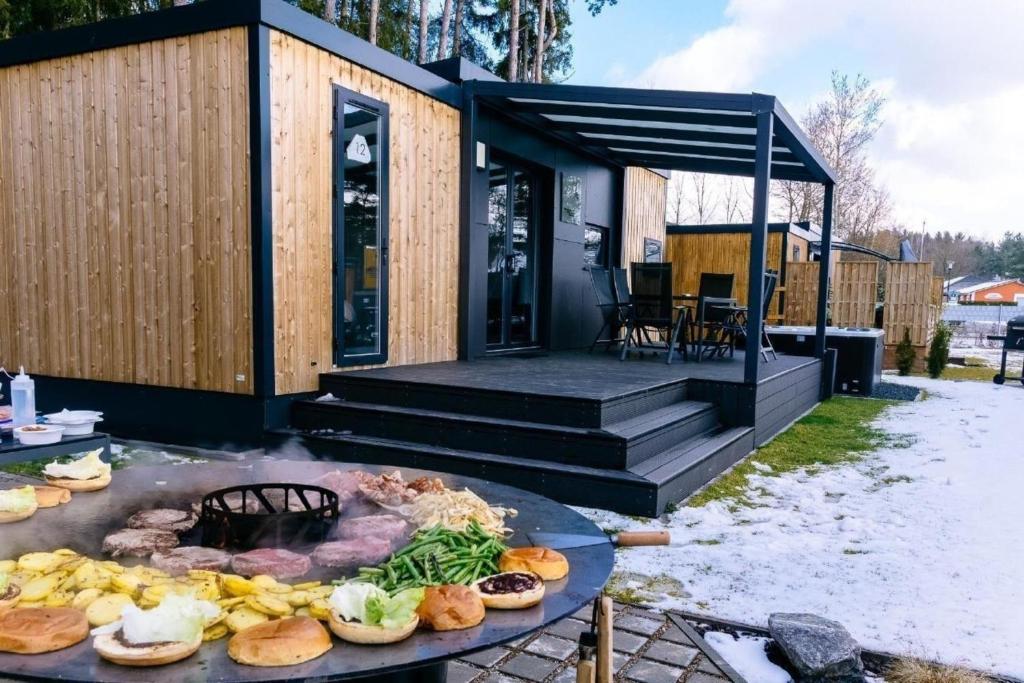 Fotografie z fotogalerie ubytování Ferienhaus in Wackersdorf mit Whirlpool, Terrasse und Grill v destinaci Wackersdorf