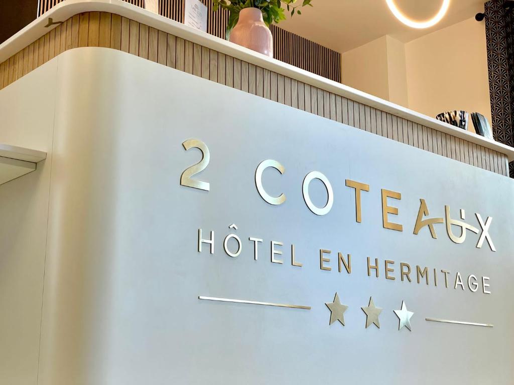 Certifikát, hodnocení, plakát nebo jiný dokument vystavený v ubytování Hôtel Les Deux Coteaux