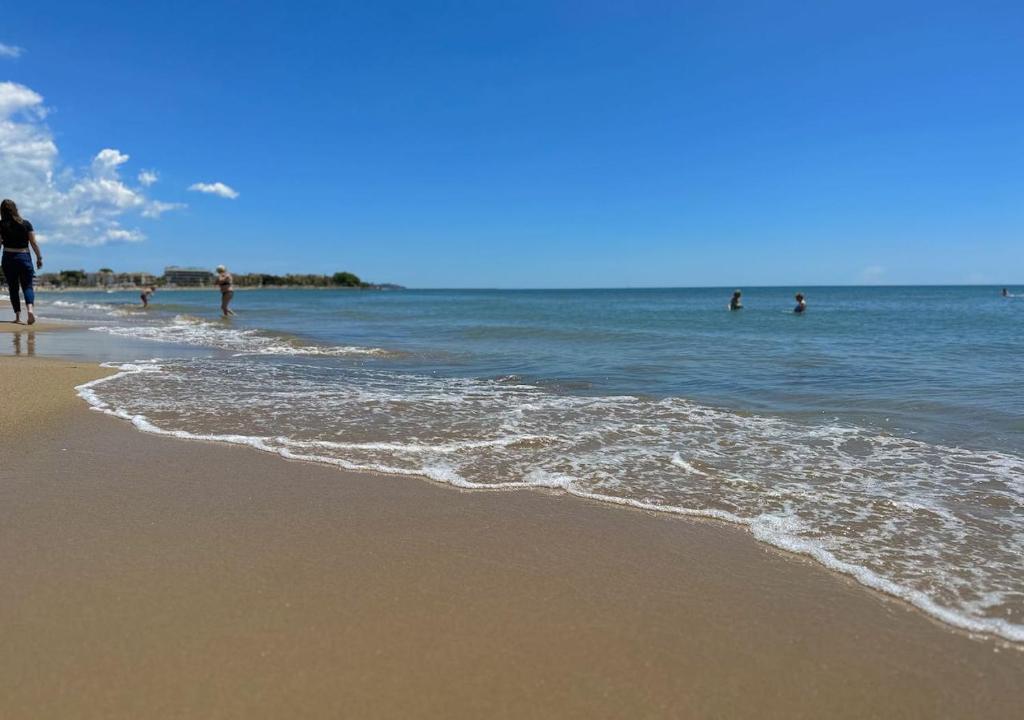 Fotografia z galérie ubytovania Amplio piso para 6 personas v destinácii Cambrils