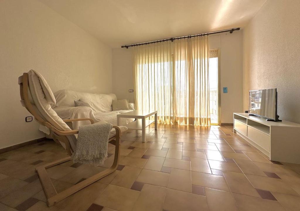 Fotografia z galérie ubytovania Amplio piso para 6 personas v destinácii Cambrils