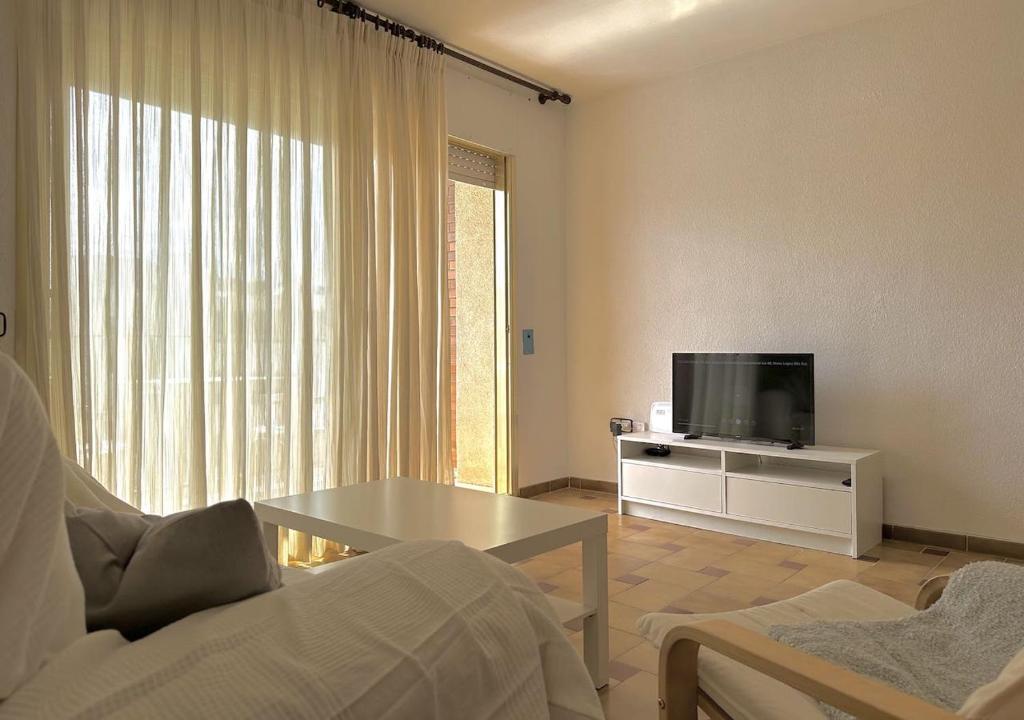 Fotografia z galérie ubytovania Amplio piso para 6 personas v destinácii Cambrils