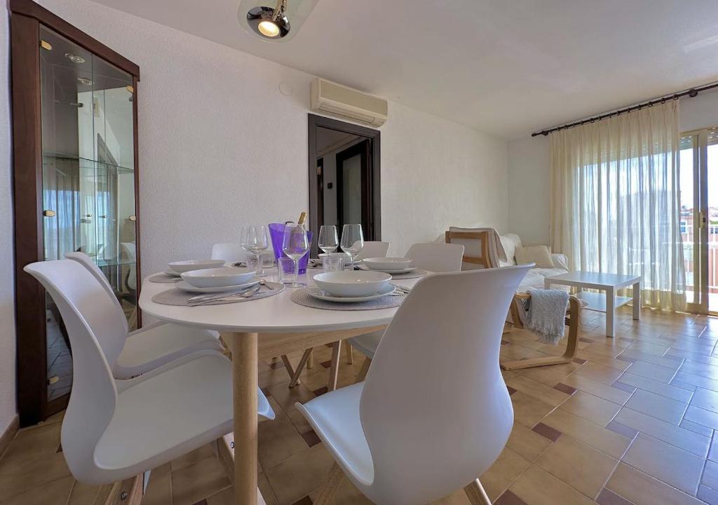 Fotografia z galérie ubytovania Amplio piso para 6 personas v destinácii Cambrils