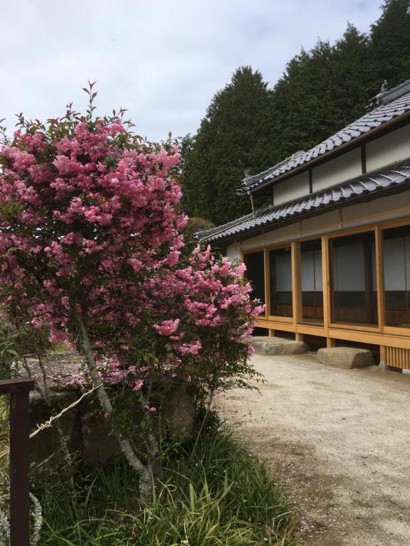 Zahrada ubytování Casa KitsuneAna The Satoyama experience in a Japanese-style modernized 100-year-old farmhouse