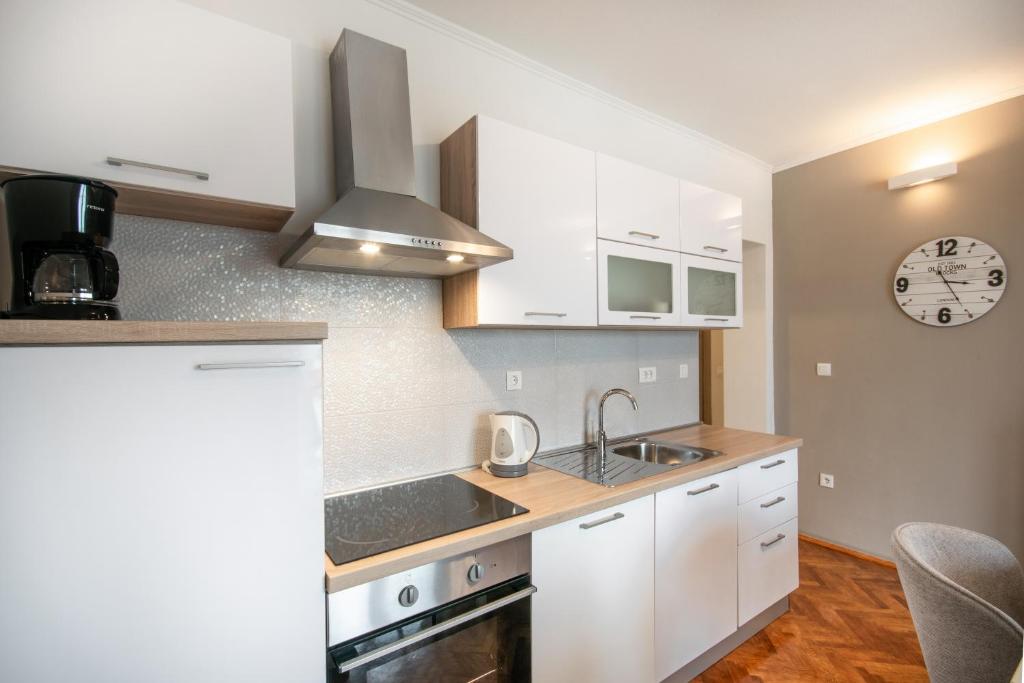 Apartments Villa Luce - 8