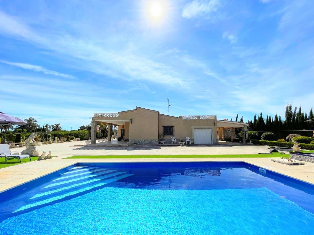 Villa Maitino Elche by Villas&You, Elche – Precios 2023 ...