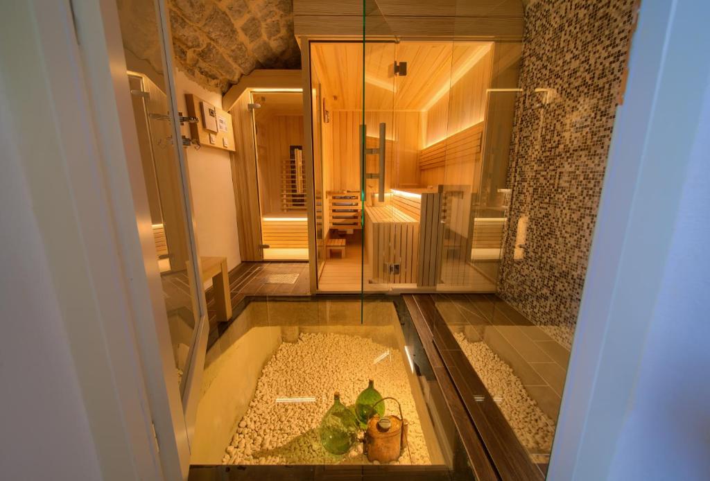 Koupelna v ubytování Luxury Villa Ive With Heated Pool, Finnish Sauna, Infrared Sauna, Pet Friendly