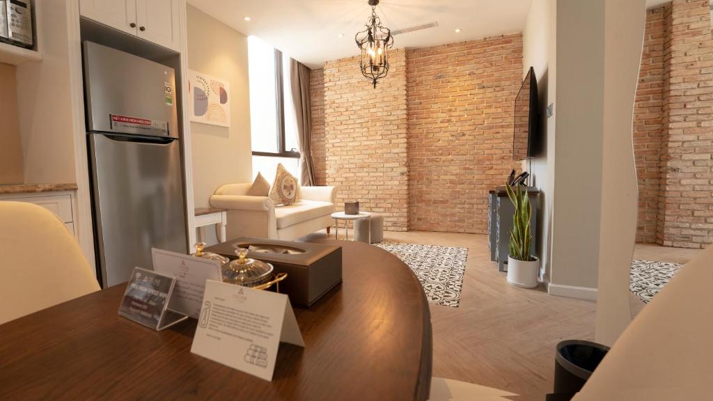 Celine Living - Central - Suite