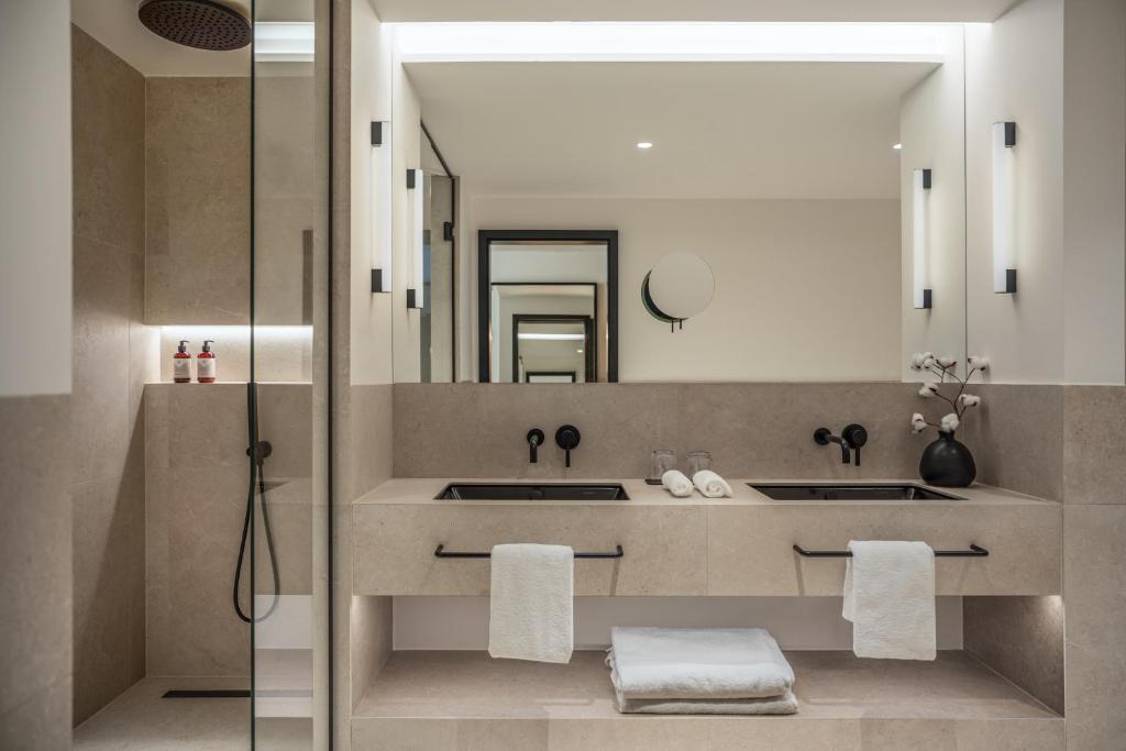 Almanac X Alcron Prague - 13