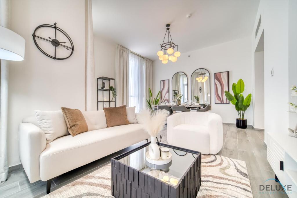 Harmonious 2BR with Assistant Room at Mesk 1 Midtown Dubai Production City by Deluxe Holiday Homes