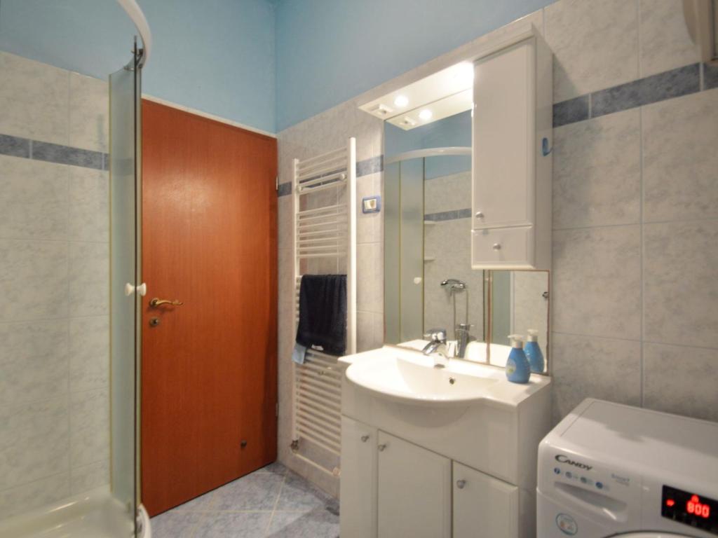 Kúpeľňa v ubytovaní Apartment Franko 2 by Interhome