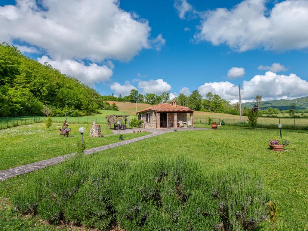 Vonkajšia záhrada v ubytovaní Holiday Home Dilia by Interhome