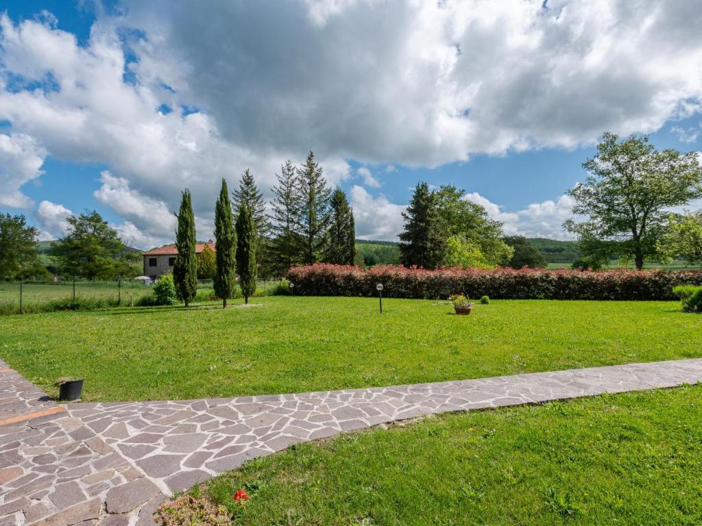 Vonkajšia záhrada v ubytovaní Holiday Home Dilia by Interhome