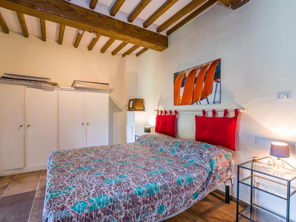 A bed or beds in a room at Apartment Nuvola by Interhome