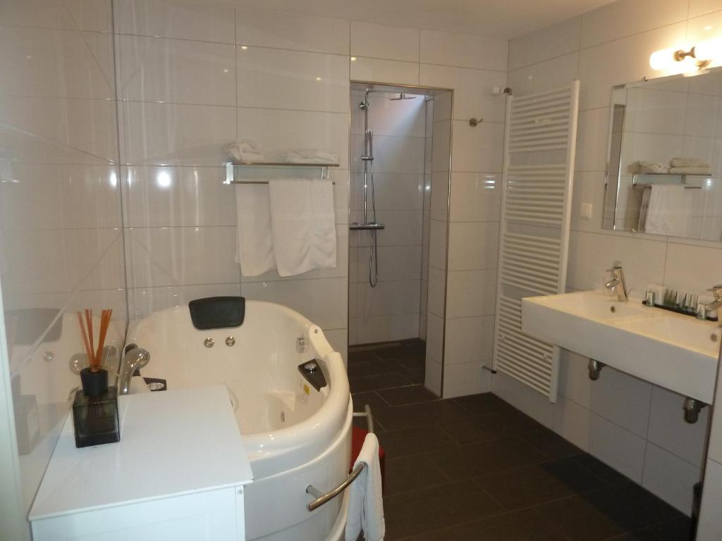 Koupelna v ubytování Hotel Centraal