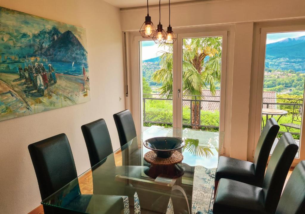 Suite Apartment with a view and free parking - Resim 10