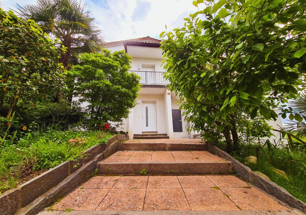 Suite Apartment with a view and free parking - Resim 14