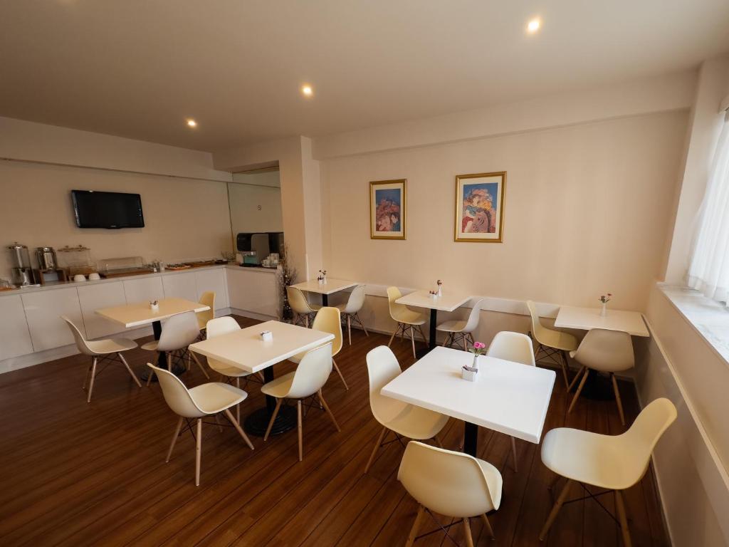 Anemoni Piraeus Hotel - Resim 5