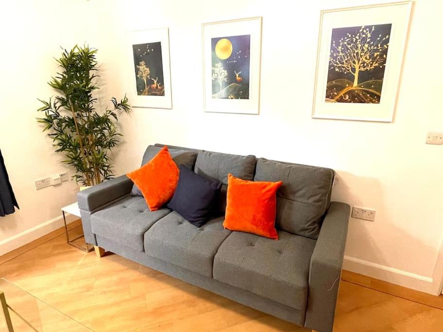 Fotografie z fotogalerie ubytování The Woodlands, shortstay, ideal for families, relocation, contractors, travel stay v destinaci Horley