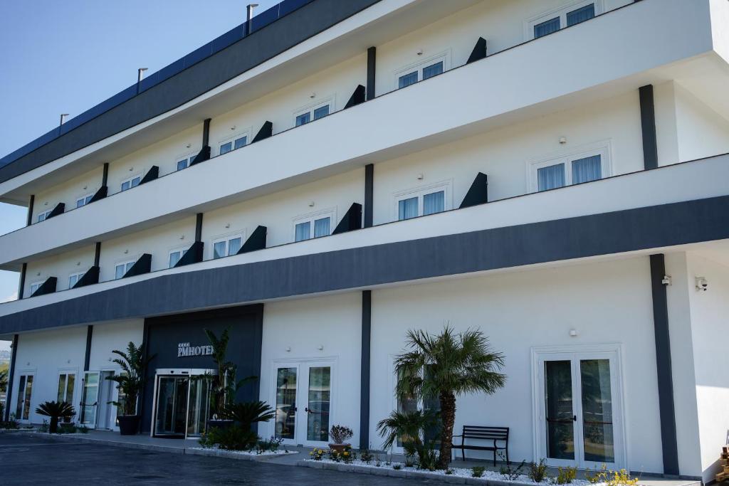 Budova, v ktorej sa hotel nachádza