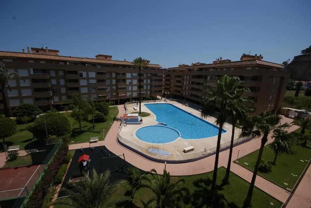Bazén v ubytovaní V60 Apartamento 3 habitciones con vistas al mar alebo v jeho blízkosti