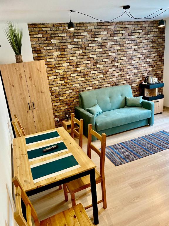 Old Tree Home & Restaurant - 14