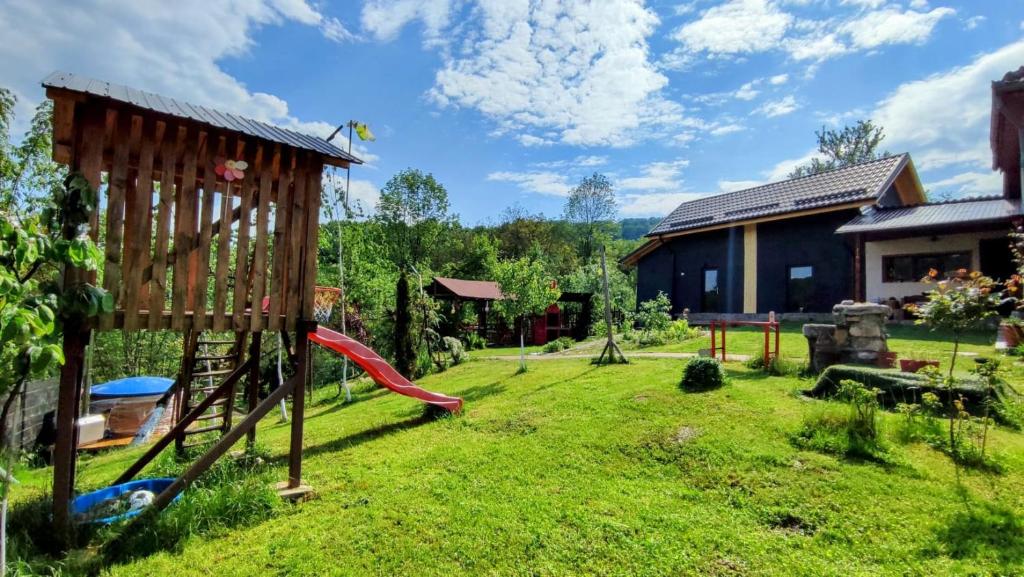 Casa Zestrea Bunicii
