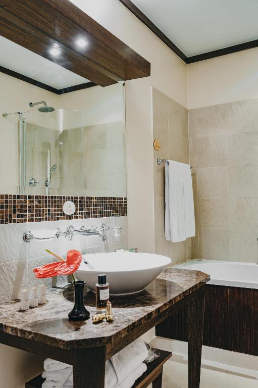 Mamaison Le Regina Boutique Hotel - Resim 9