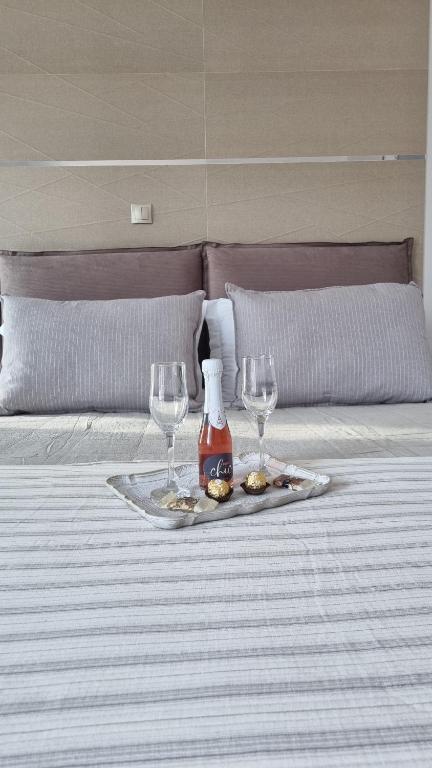 Postel nebo postele na pokoji v ubytování SM Luxury Penthouse Corfu