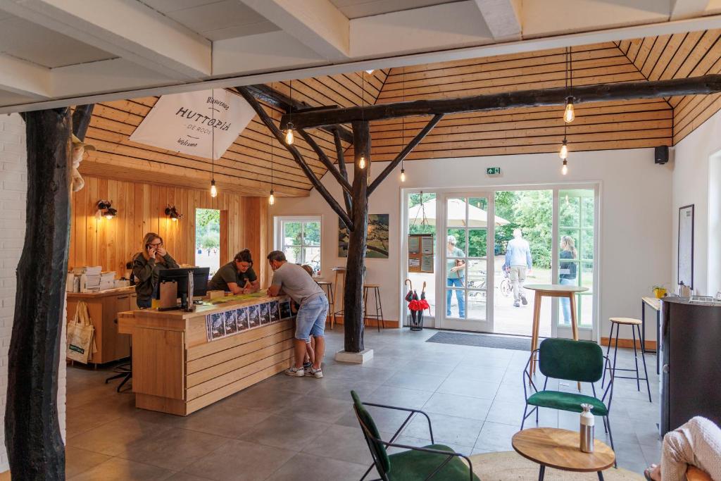 Restaurace v ubytování Huttopia de Roos