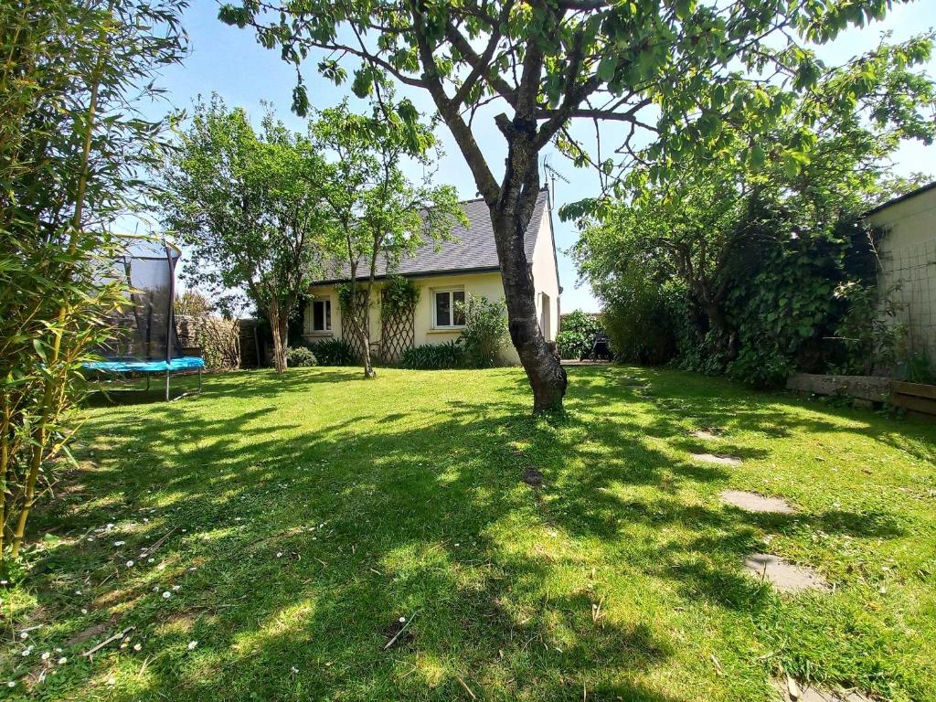 Vonkajšia záhrada v ubytovaní Gîte Les Cerisiers