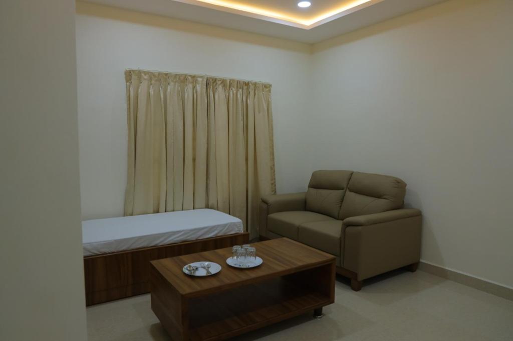 Posezení v ubytování Padma Homes Stay- Luxury Service Apartment 1BHK & 2BHK & 3BHK