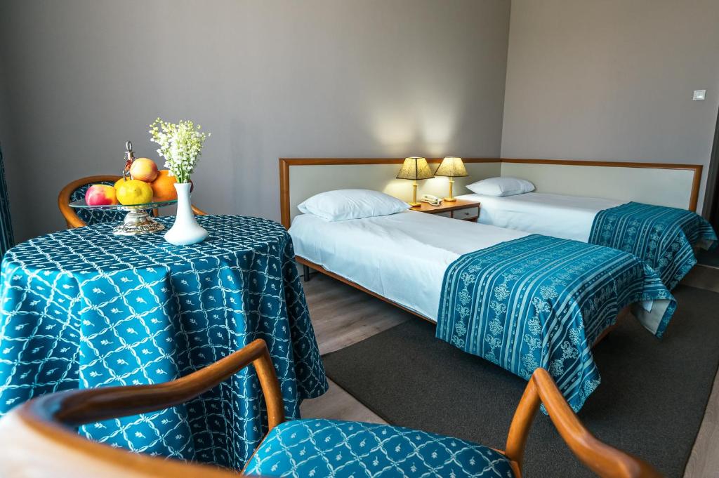 Hotel Trotuş - Habitación Gemela Superior