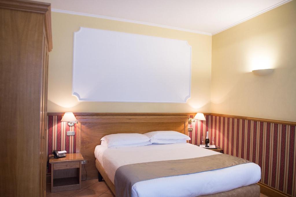 Hotel Leopardi - Resim 25