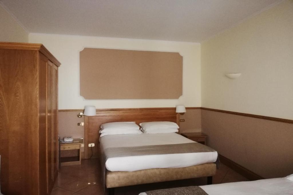 Hotel Leopardi - Resim 36