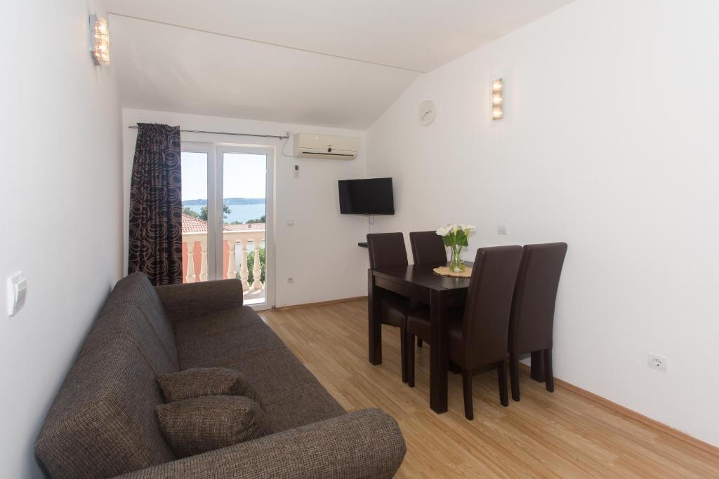 Posedenie v ubytovaní Angolo Apartments