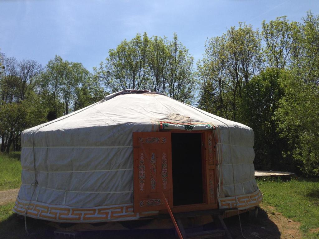 Fotografie z fotogalerie ubytování Camping Domaine de Mepillat v destinaci Saint-Nizier-le-Bouchoux