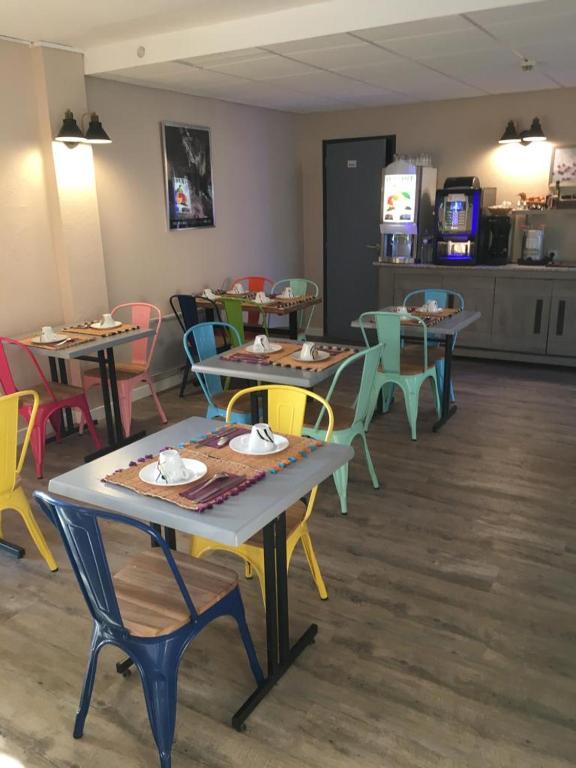 Restaurant o un lloc per menjar a Amadour Hôtel