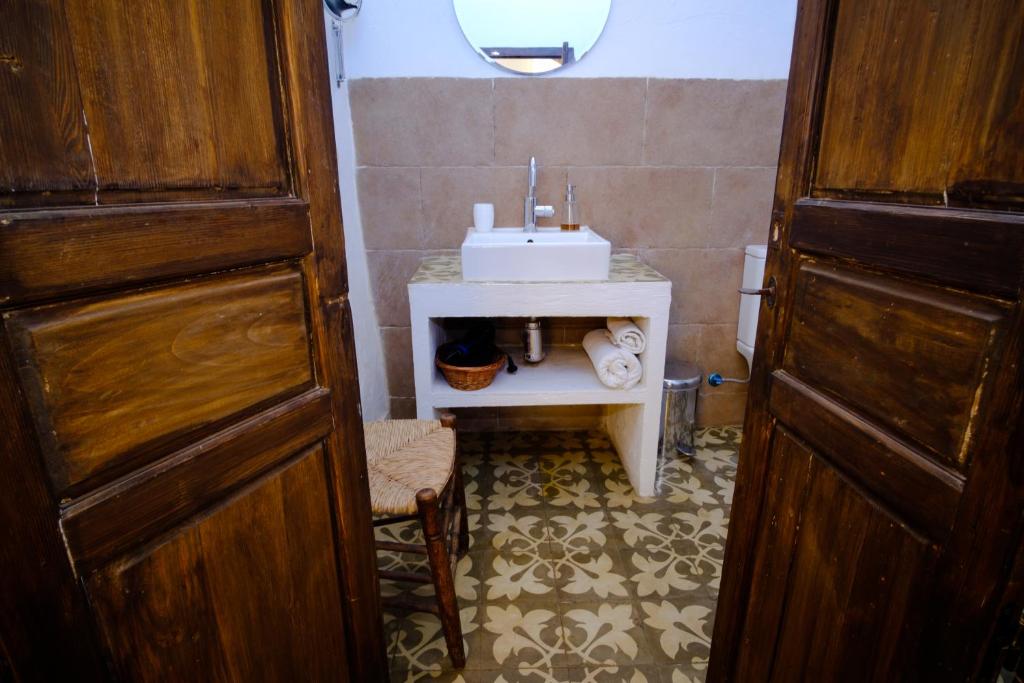 Almohalla51 - Standard Double Room With Fan