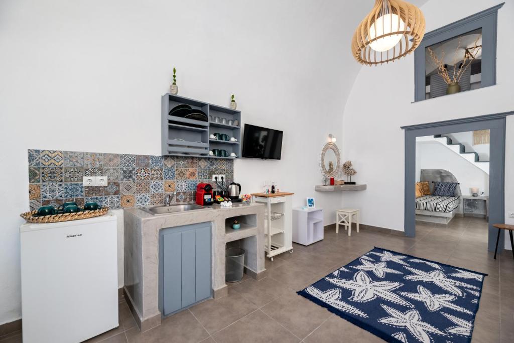 1812 Caves 'n Mansion - 15