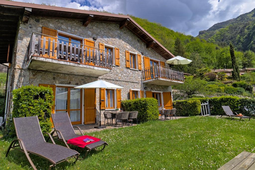 Nespecifikovaný výhled na hory nebo výhled na hory při pohledu z apartmánu