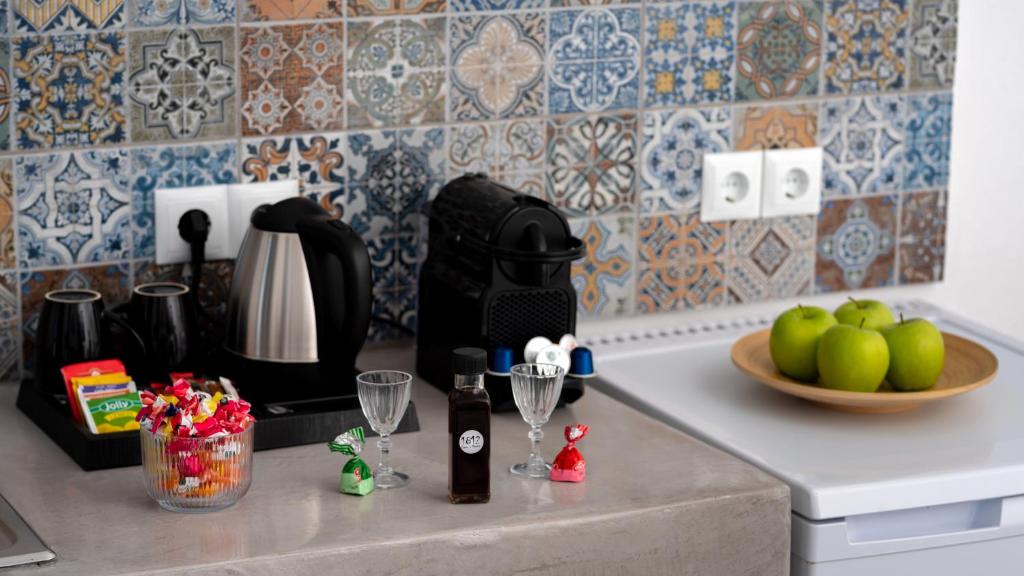 1812 Caves 'n Mansion - 8