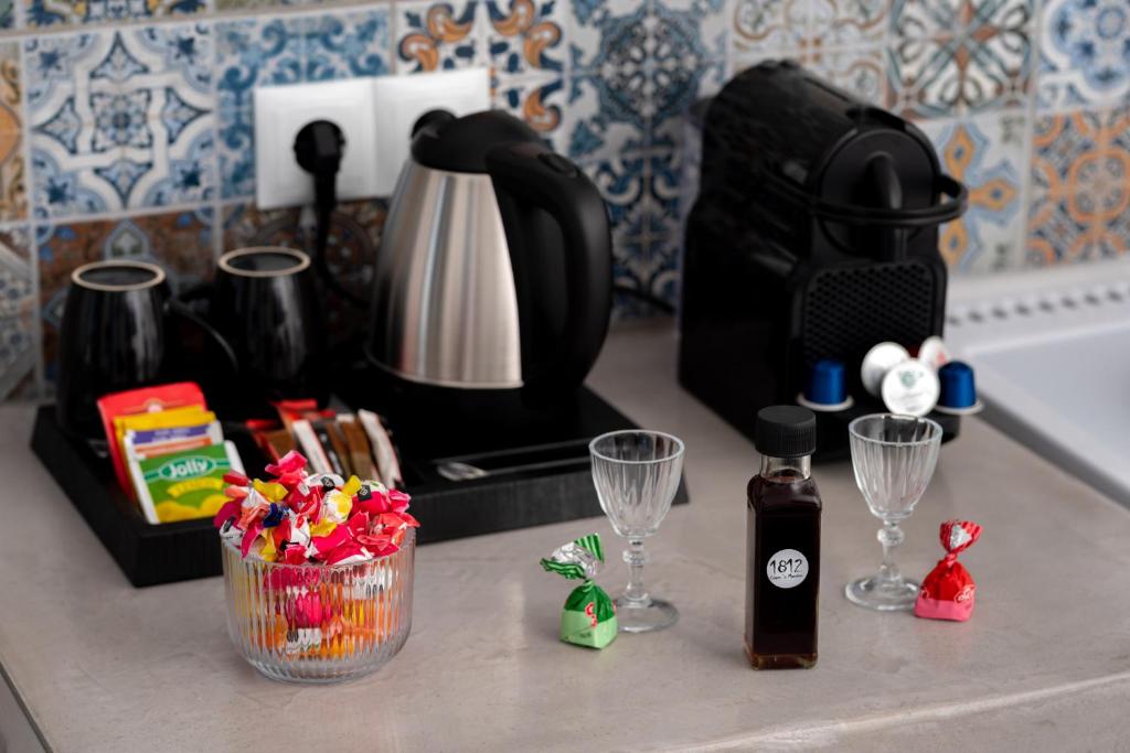 1812 Caves 'n Mansion - 7