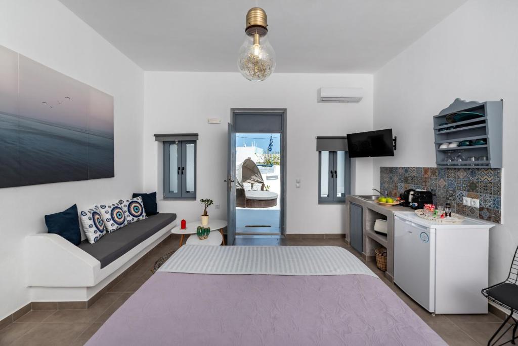 1812 Caves 'n Mansion - 4