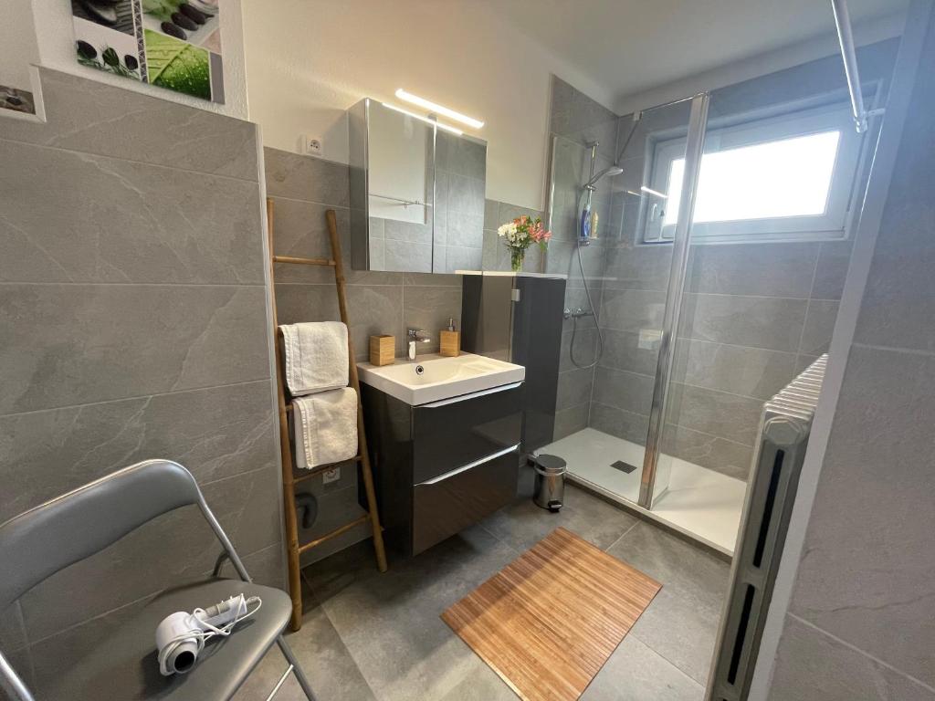 Le Sorbier 2pers proche centre, ascenseur, garage – photo 3