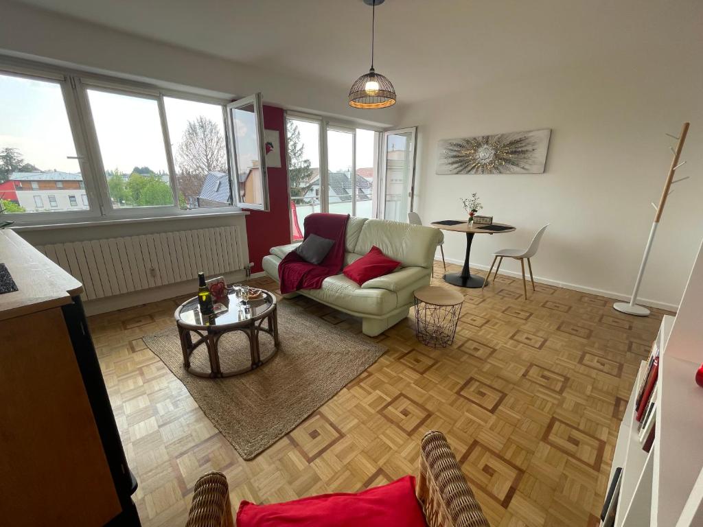 Le Sorbier 2pers proche centre, ascenseur, garage – photo 9